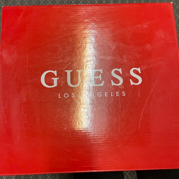 Guess Boot size8.5 - Picture 6 of 7